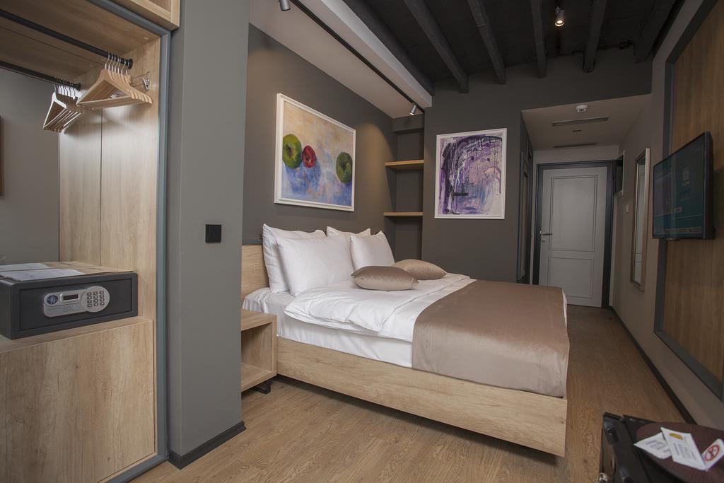 סקופיה Solun'S Riverside Rooms מראה חיצוני תמונה